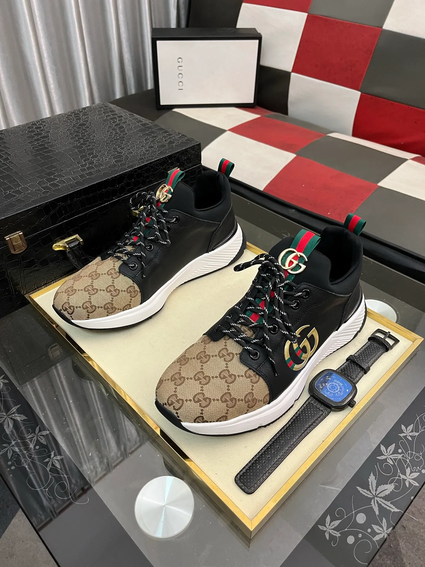 Men's Men's Shoes 💰458 ⌚️⌚️[GUCCI] Gucci men's casual shoes are absolutely popular 🔥The ultimate matching item for trendy men! The charm of super texture is irresistible, the main recommendation, the flower leather color is bright! The upper is made of high-quality brand printed fabric with cowhide, breathable leather lining and wear-resistant rubber sole, noble and elegant! Extremely comfortable🎁🎁You can be as handsome as you want💪 38-445⃣️colors available